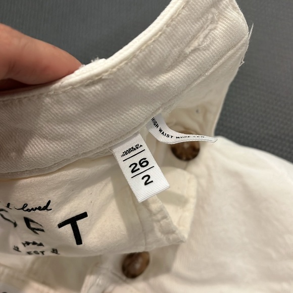 Loft white wide leg button front pants with raw hem size 2 GUC - Picture 6 of 6